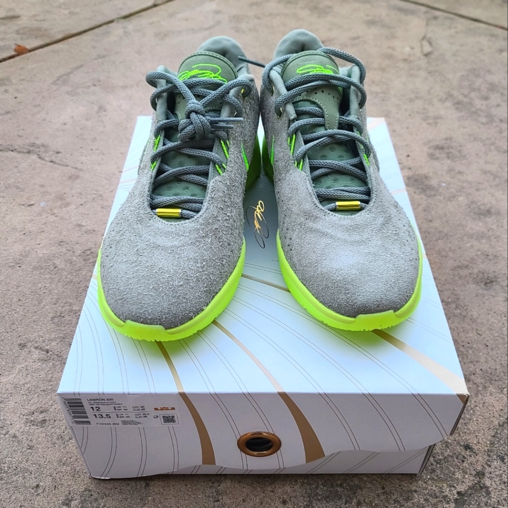 NIB Nike Lebron XXI Basketball Lebron XXI Basketball Shoes Mens Size 12